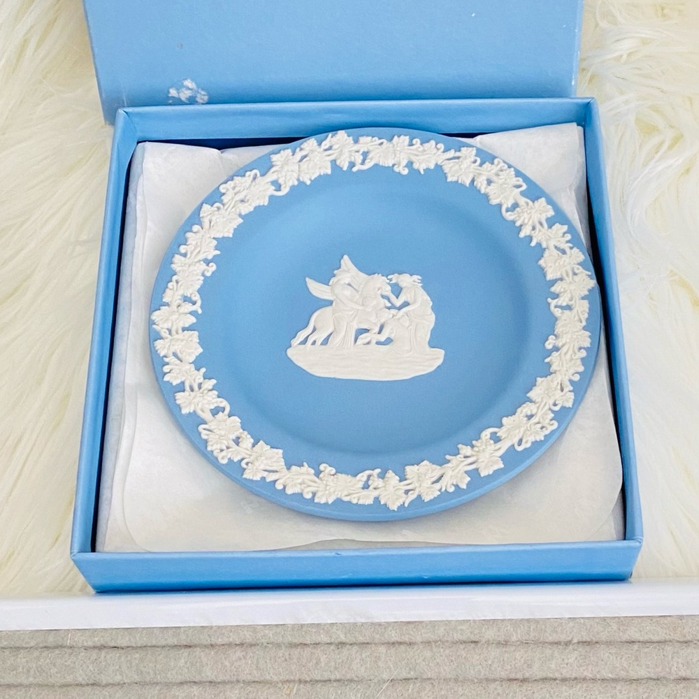 Wedgwood Jasper Round Tray